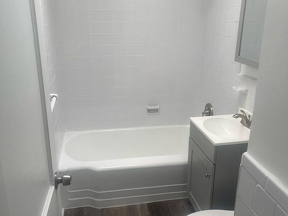 3rd image of 6605 Sylvester St
