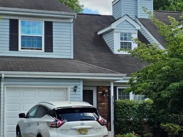 223 Coldspring Ct, Somerset, NJ 08873