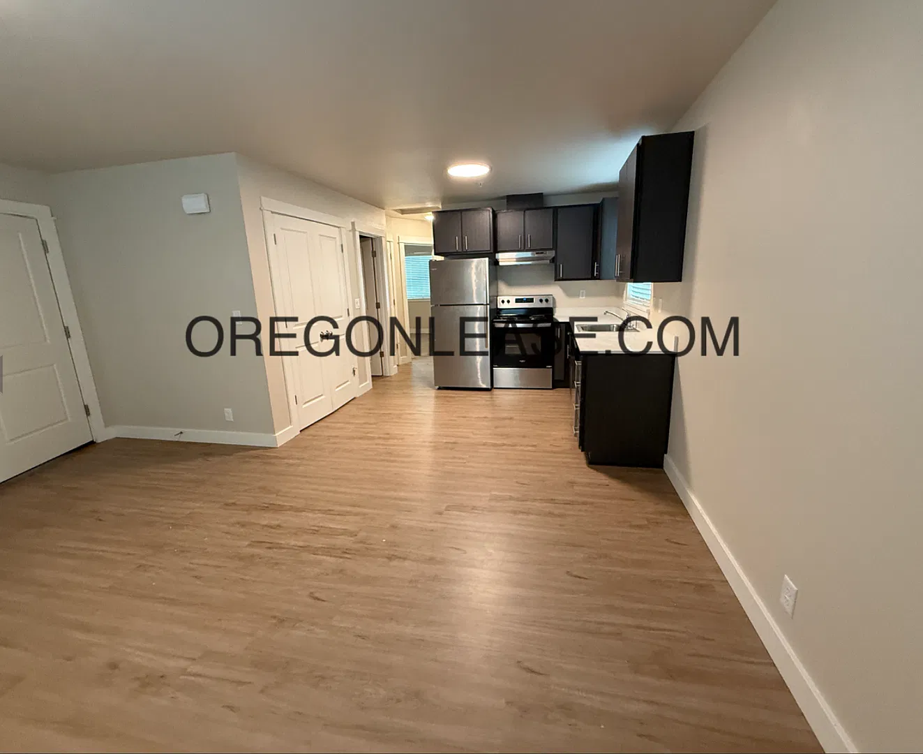 Newer 2-Bedroom Apartment located off Jasper Rd in South Springfield — Photo 4