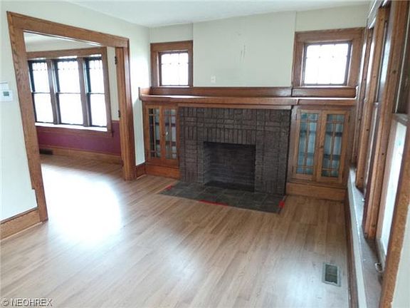 2nd image of 1466 Goodyear Blvd