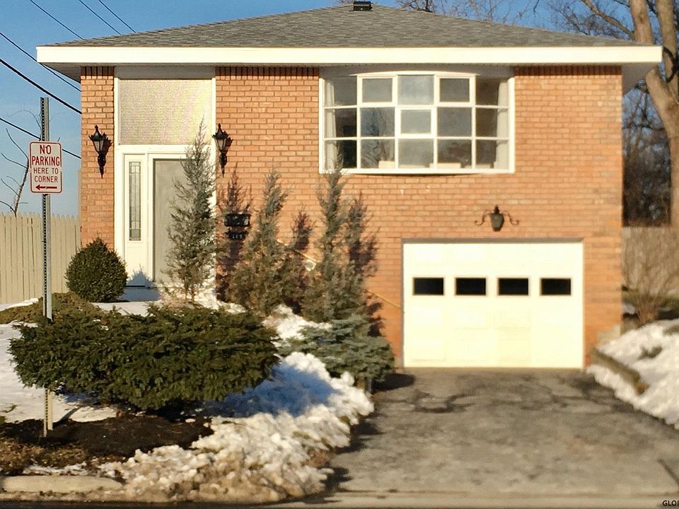 1st image of 109 Buckingham Dr