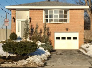 109 Buckingham Dr, Albany, NY 12208
