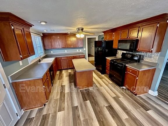 5th image of 2477 Old Plank Rd