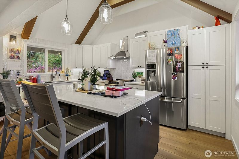 4th image of 13615 57th Avenue NE