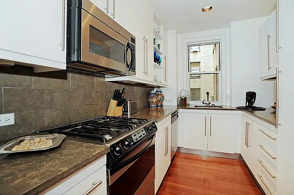 Sold by Corcoran | media 12