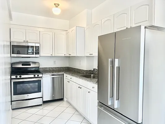 Rented by Corcoran | media 2