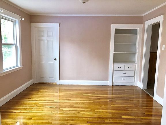 4th image of 109 Norfolk St #0