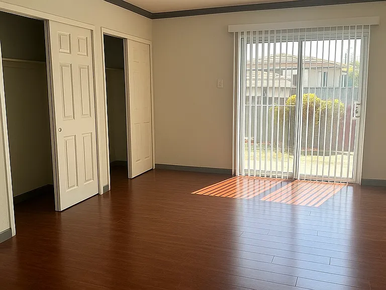 36320 La Salle Dr — Photo 6