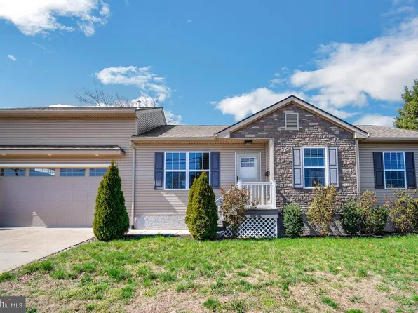 244 Mohican St, Lester, PA 19029