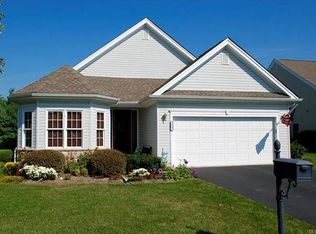 33 Inverness Ln, Easton, PA 18045