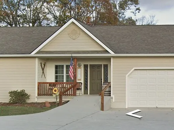 2142 Reagan Rd, Byrdstown, TN 38549