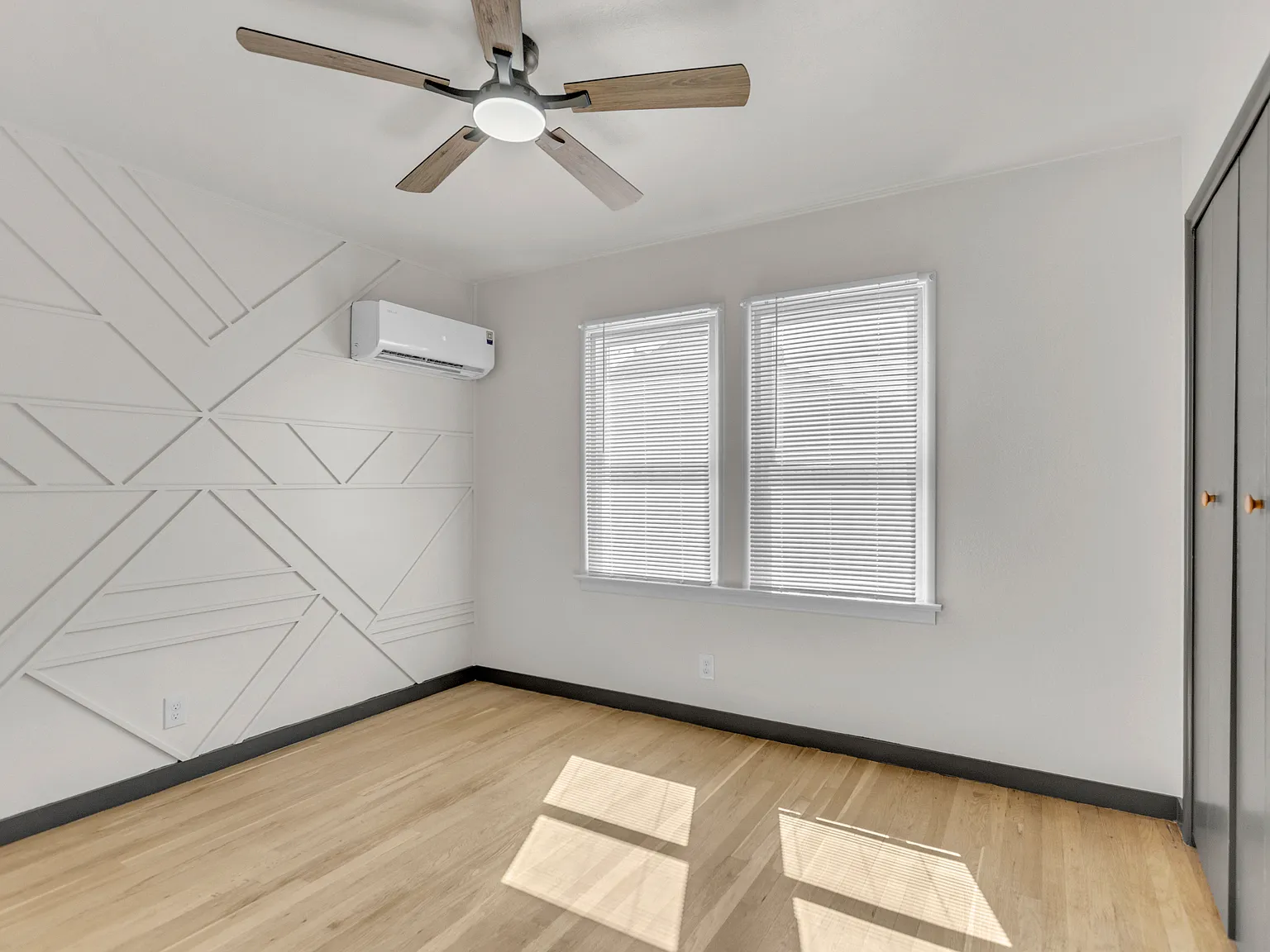 2 bed, 700 sqft, $1,700 — Photo 2