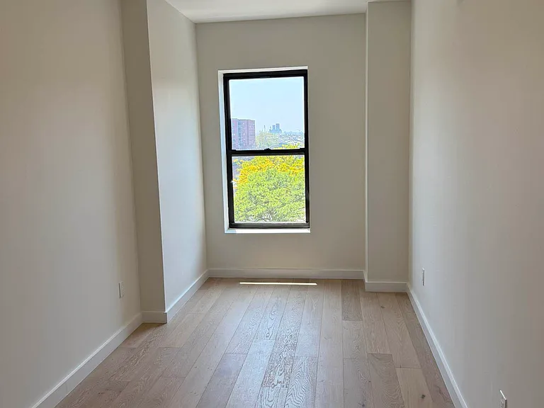 121 President St #4 — Photo 14
