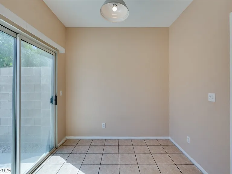 1401 Sycamore Spring Ct — Photo 16