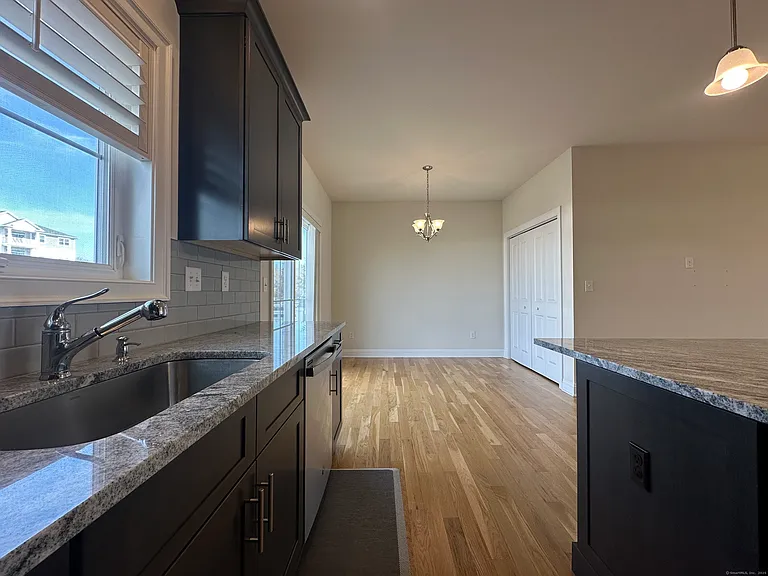 41 Park Ave #41 — Photo 9