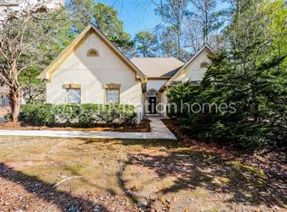 2960 Forbes Trl, Snellville, GA 30039