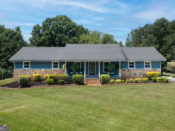 867 Yonah Homer Rd, Lula, GA 30558