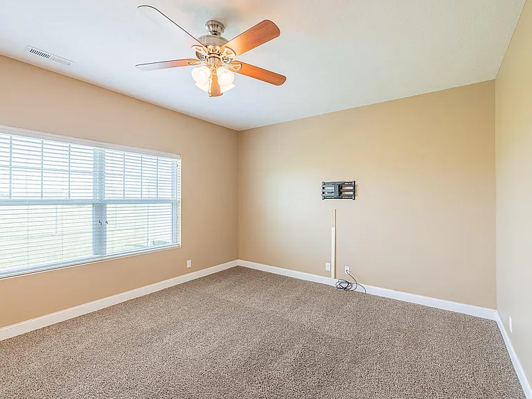 3216 King Ridge Blvd — Photo 3