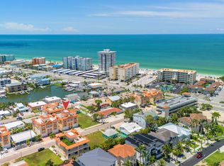 143 175th Ave E, Redington Shores, FL 33708