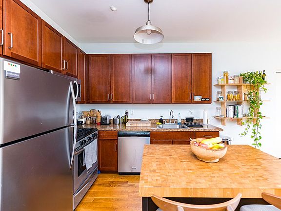 4th image of 961 Bergen St APT 5A