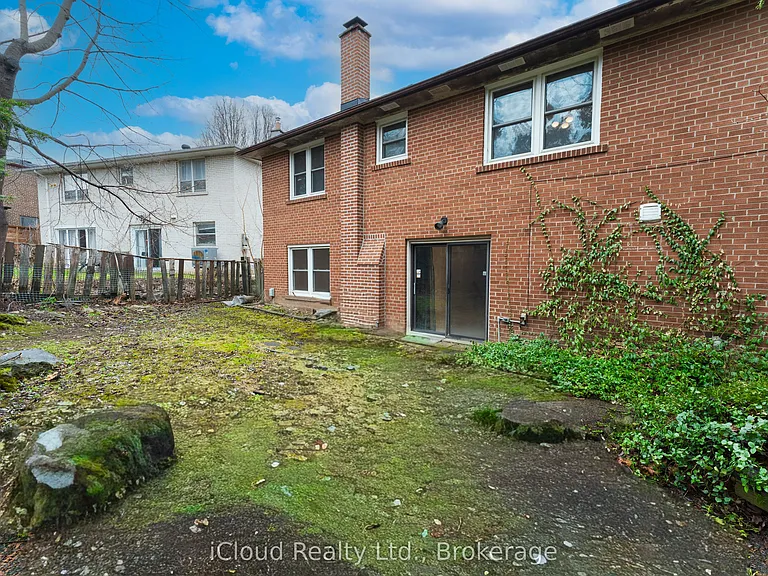 52 Montressor Dr — Photo 24