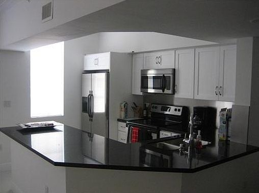 3rd image of 2921 NE 185th St APT 1204