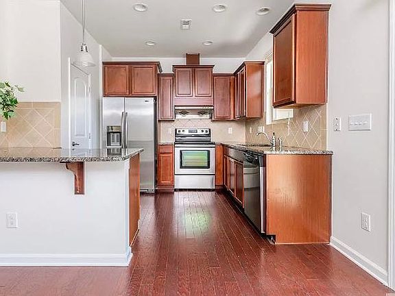 2nd image of 207 Mount Evans Dr #207