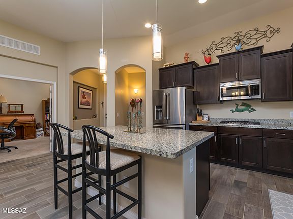 3rd image of 8683 W Cadwell Way