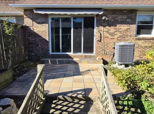 2505 Dover Ln, Saint Joseph, MI 49085