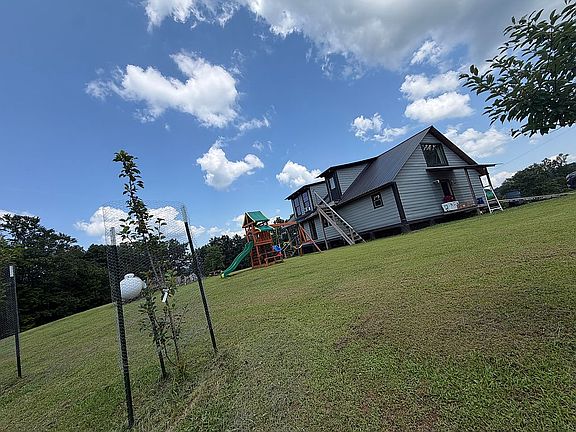 3rd image of 440 Remington Ridge Rd