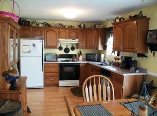 821 Logan Ln, Hanover, PA 17331