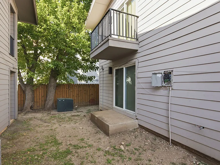 2705 Windswept Cv — Photo 20