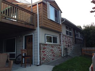 863 20th Pl S, Seattle, WA 98144