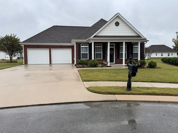 89 W Heritage Dr, Chickamauga, GA 30707