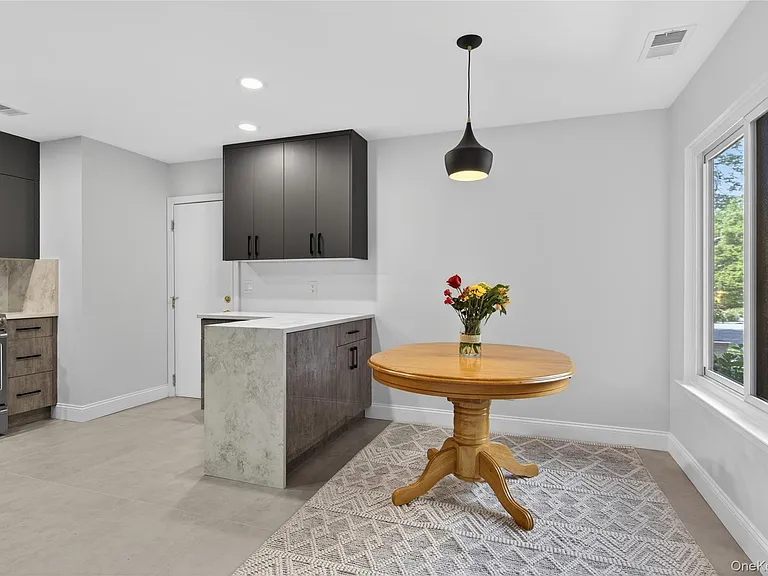 60 Wimbledon Dr #60 — Photo 16