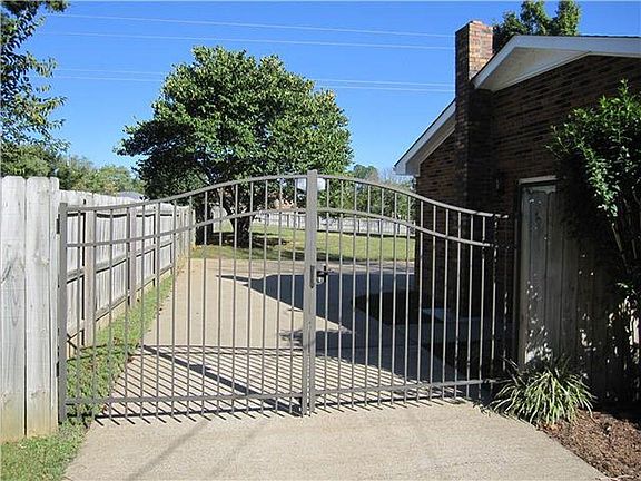 Gate to backyard
