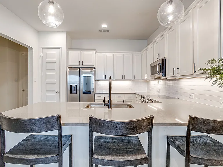 Kitchen bar