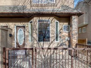 706 S 56th Ave SW #1, Calgary, AB T2V 0H1