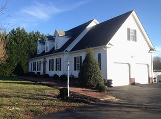 1617 Peoples Creek Rd, Advance, NC 27006