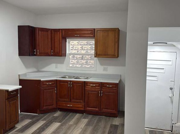 742 Kendall Ave APT R