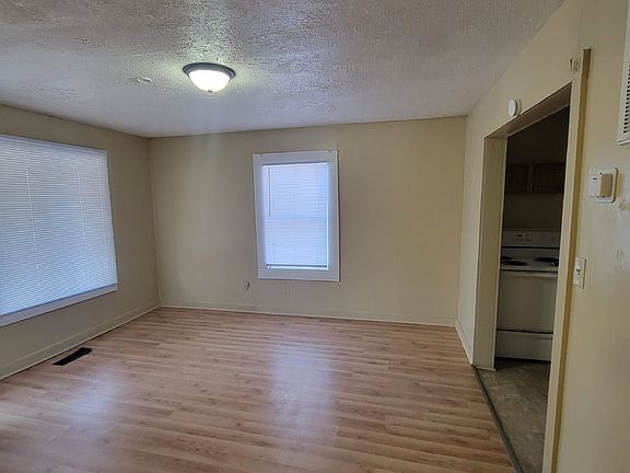 2nd image of 1441 Saint Peter St