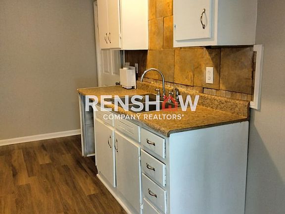 5th image of 4924 Dianne Dr