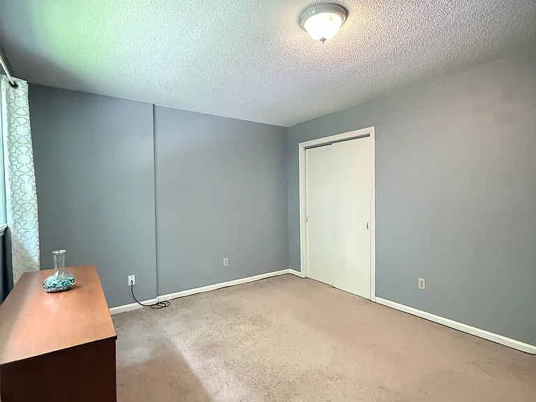 13 Kimberly Dr #C — Photo 24