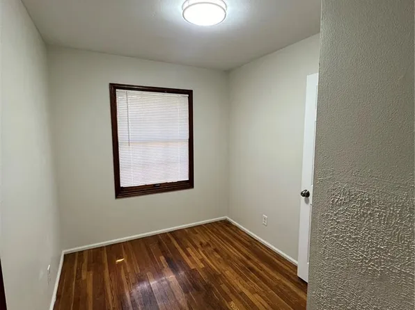 10343 Ross Cir, Saint Louis, MO 63137