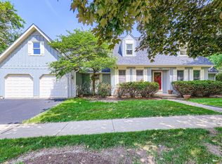 201 S Wulff St, Cary, IL 60013