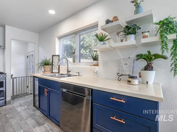 130 E Avenue D, Jerome, ID 83338