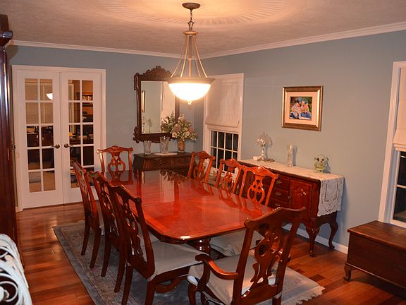 4th image of 108 Scottsdale Cir