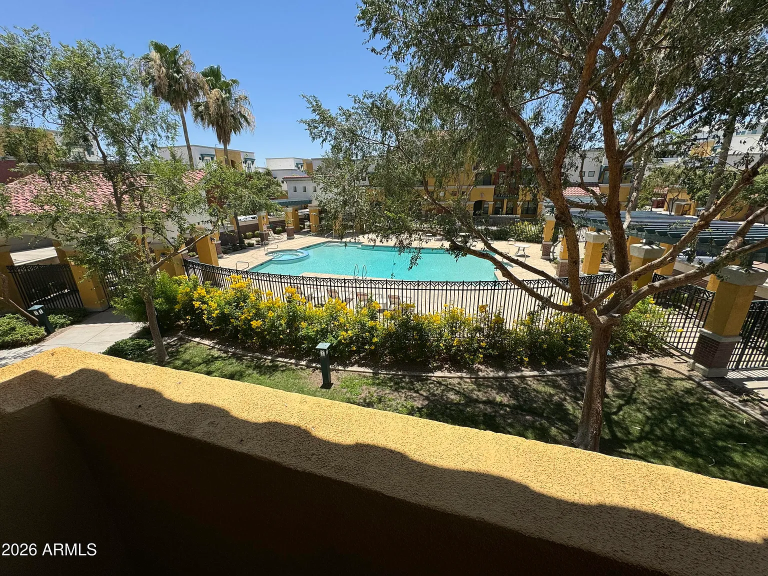 3 bed, 2.5 bath, 1523 sqft, $2,500 — Photo 2