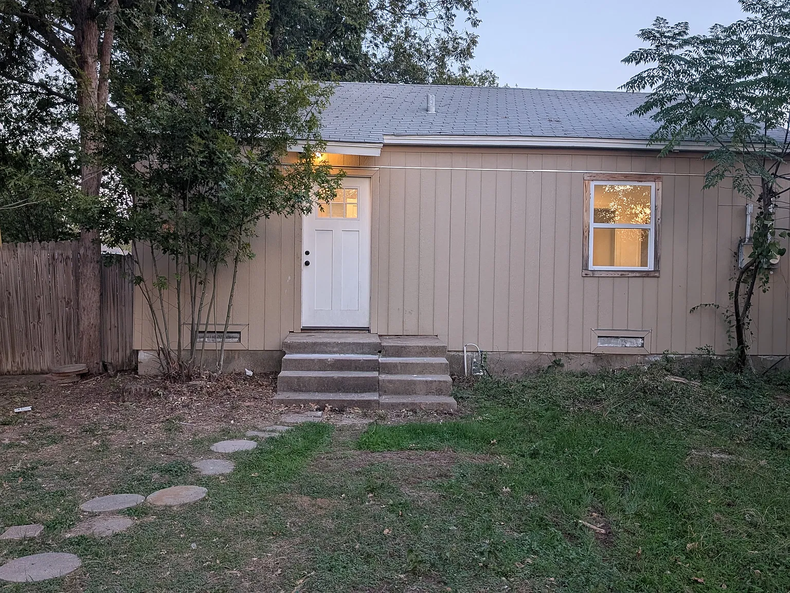 2 bed, 1000 sqft, $1,700 — Photo 3