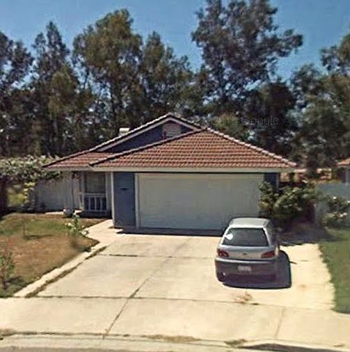 2nd image of 1985 Teak St